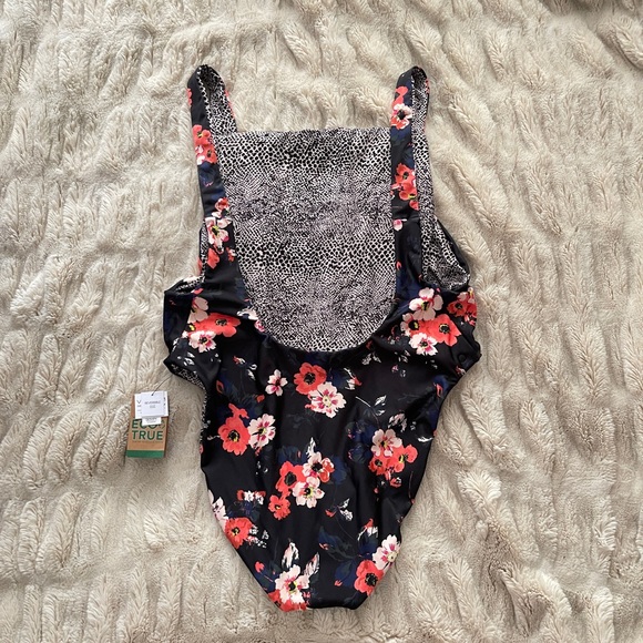 Volcom LEAF IT BE ONE-PIECE SWIMSUIT - BLACK - Picture 3 of 14